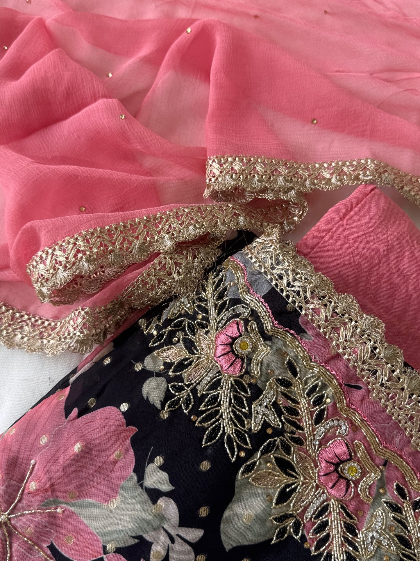 Raat Fulwari suit set
