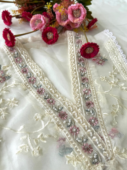 Safa – White Elegance by Sakhi Luxe