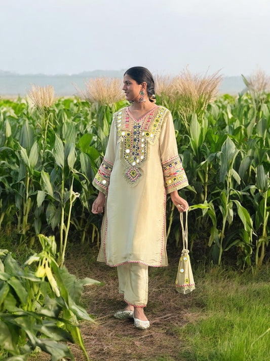 Sakhi Earthy Grace Set
