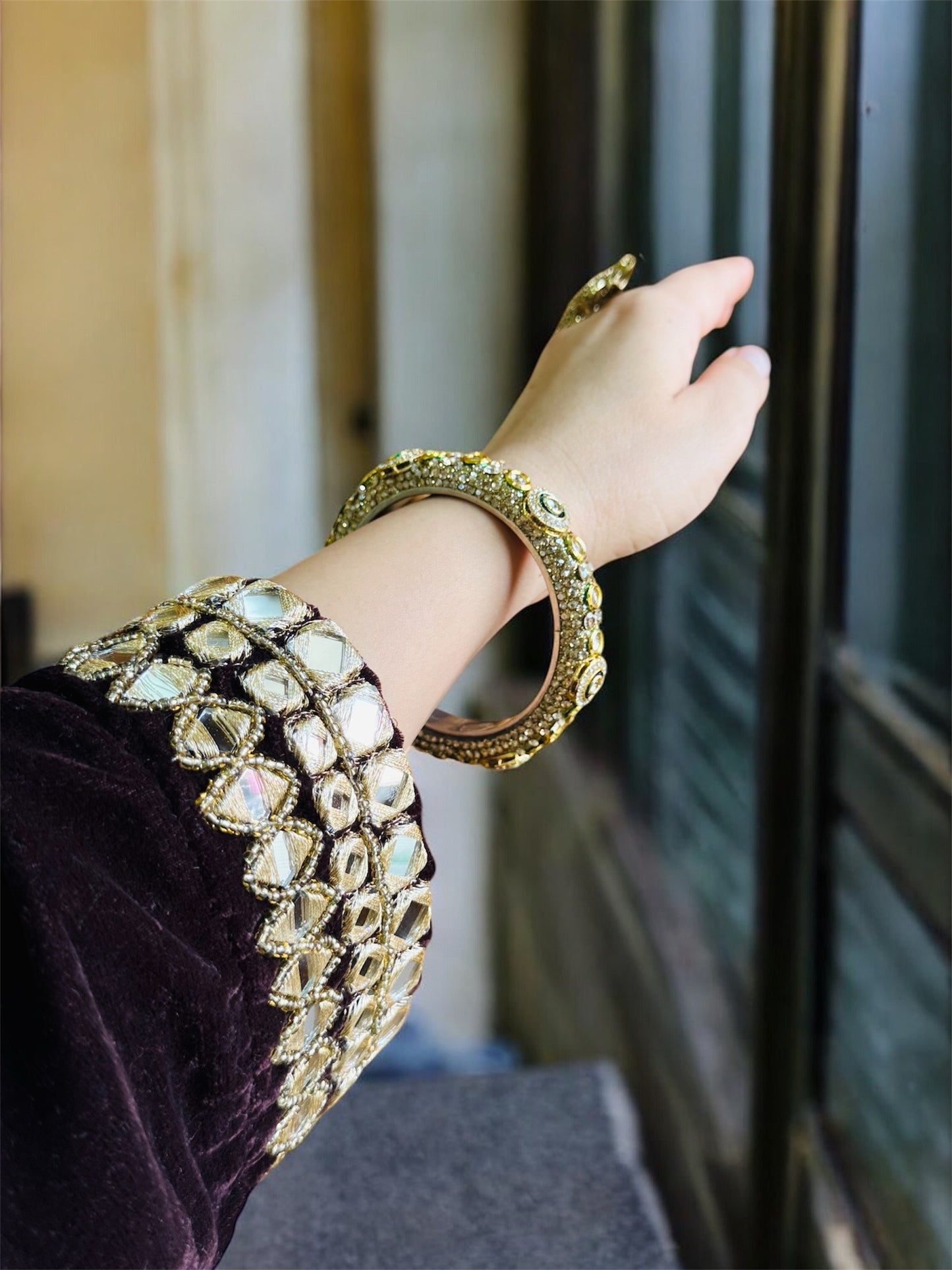 Raat ki Raunaq by Sakhi Luxe